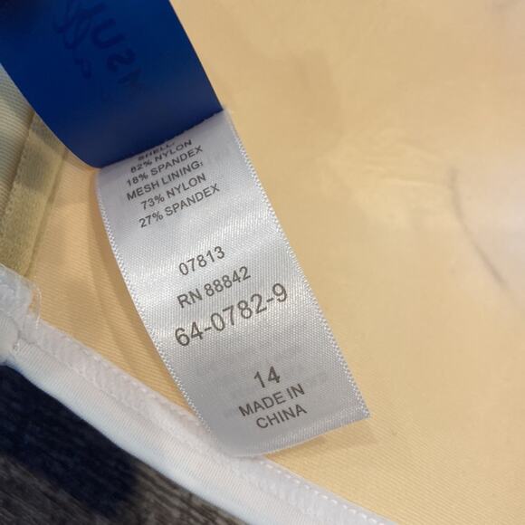 NWT SWIMSUITS FOR ALL White Convertible Bikini Top Size 14 - Picture 7 of 8